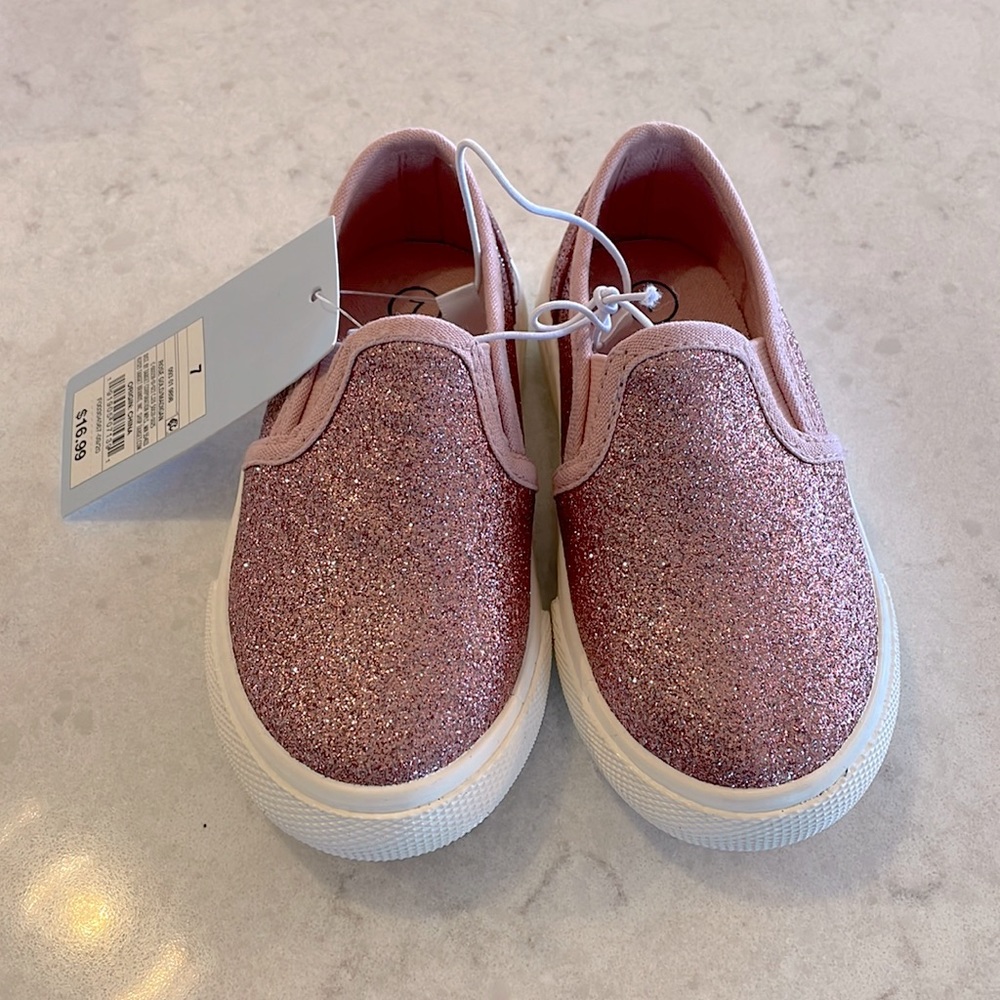 NWB Toddler Girl Punk Glitter Sneakers - Cat & Jack brand. Toddler size 7.